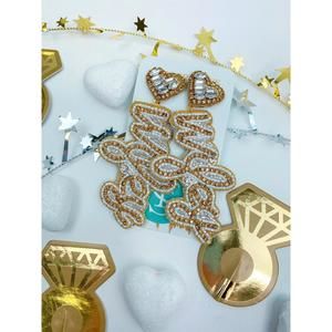 NEW TAYLOR SHAYE women's beaded wifey drop earring in gold